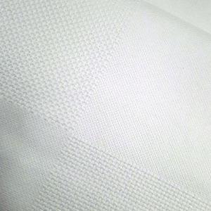 Nappe damier a broder aida 4 5 pts largeur 180 cm