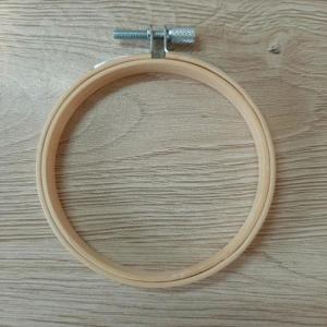 Tambour a broder en bois 8 