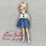 Vi 03 fillette jupe bleue atelier bonheur du jour